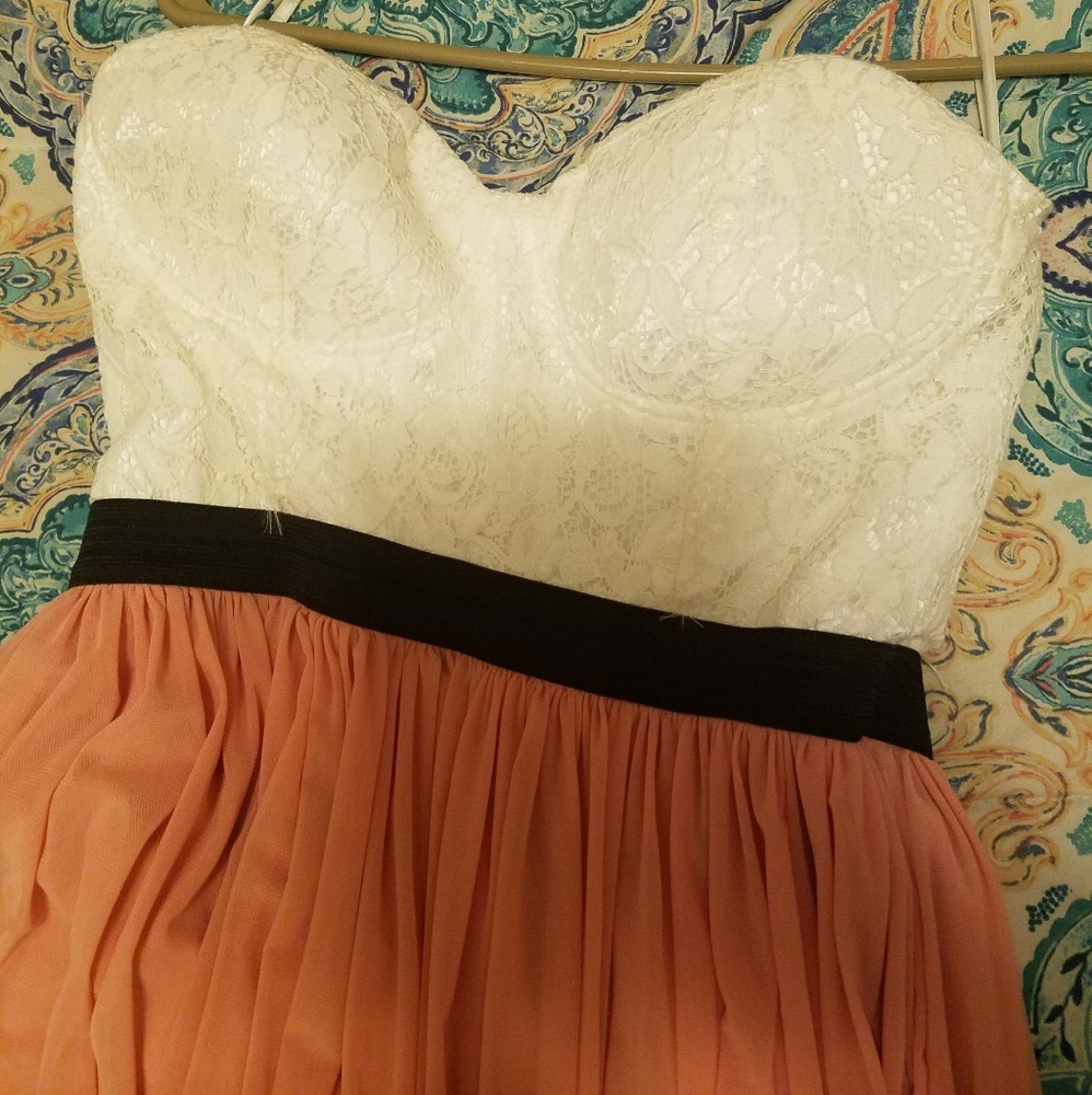 Strapless dress